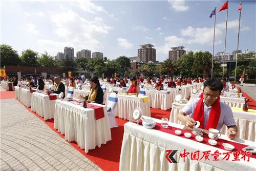 理想“2018首屆龍潤茶節”在昆盛大舉行