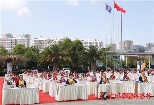 理想“2018首屆龍潤茶節”在昆盛大舉行
