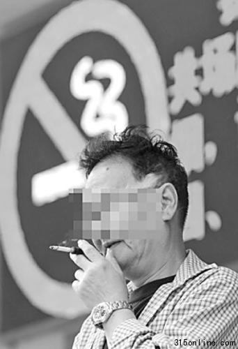 中國禁煙令遭遇多重尷尬專家稱官員守法成關鍵