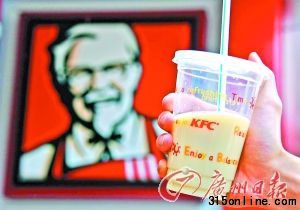 肯德基售價6.5元的冰豆?jié){。 記者莫偉濃 實習(xí)生蘇俊杰 攝