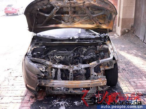 <b>案例二:福瑞迪深夜無故自燃廠家稱不存在質量問題</b> <b>案例二:福瑞迪深夜無故自燃廠家稱不存在質量問題</b>